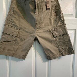 Men's  Levi Olive Cargo Shorts